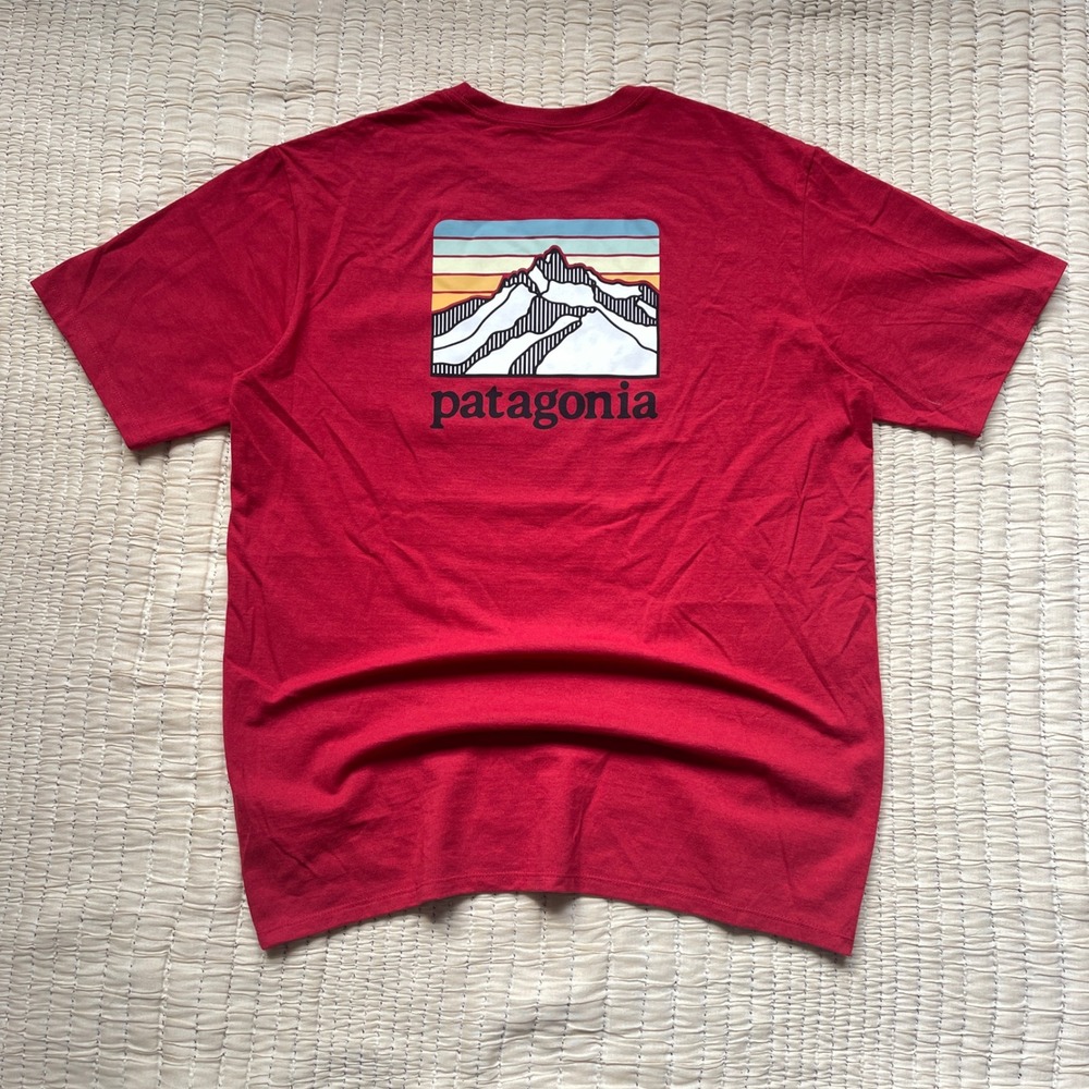 Patagonia Mens Responsibili-Tee Red Pocket Graphic T-Shirt Medium Regular Fit